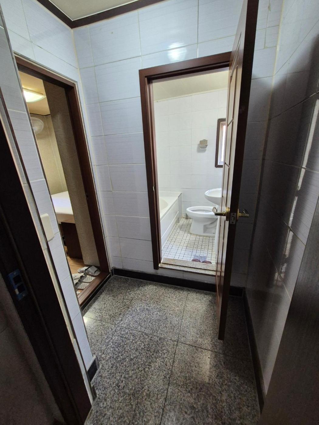 Joyful Stay Seoul Exterior foto