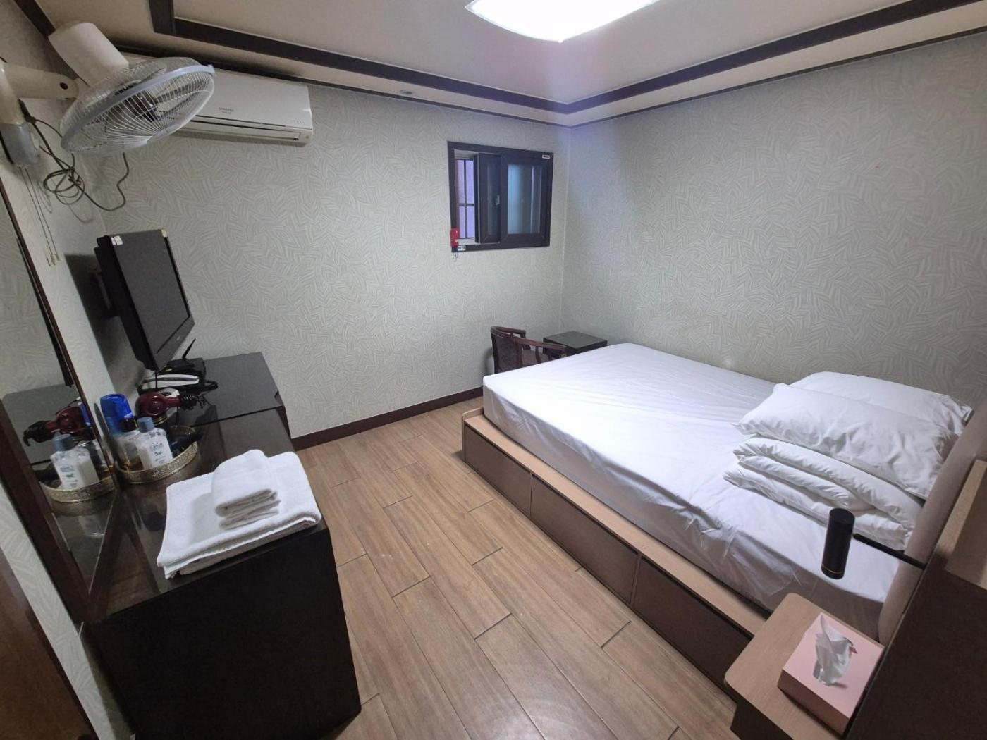 Joyful Stay Seoul Exterior foto