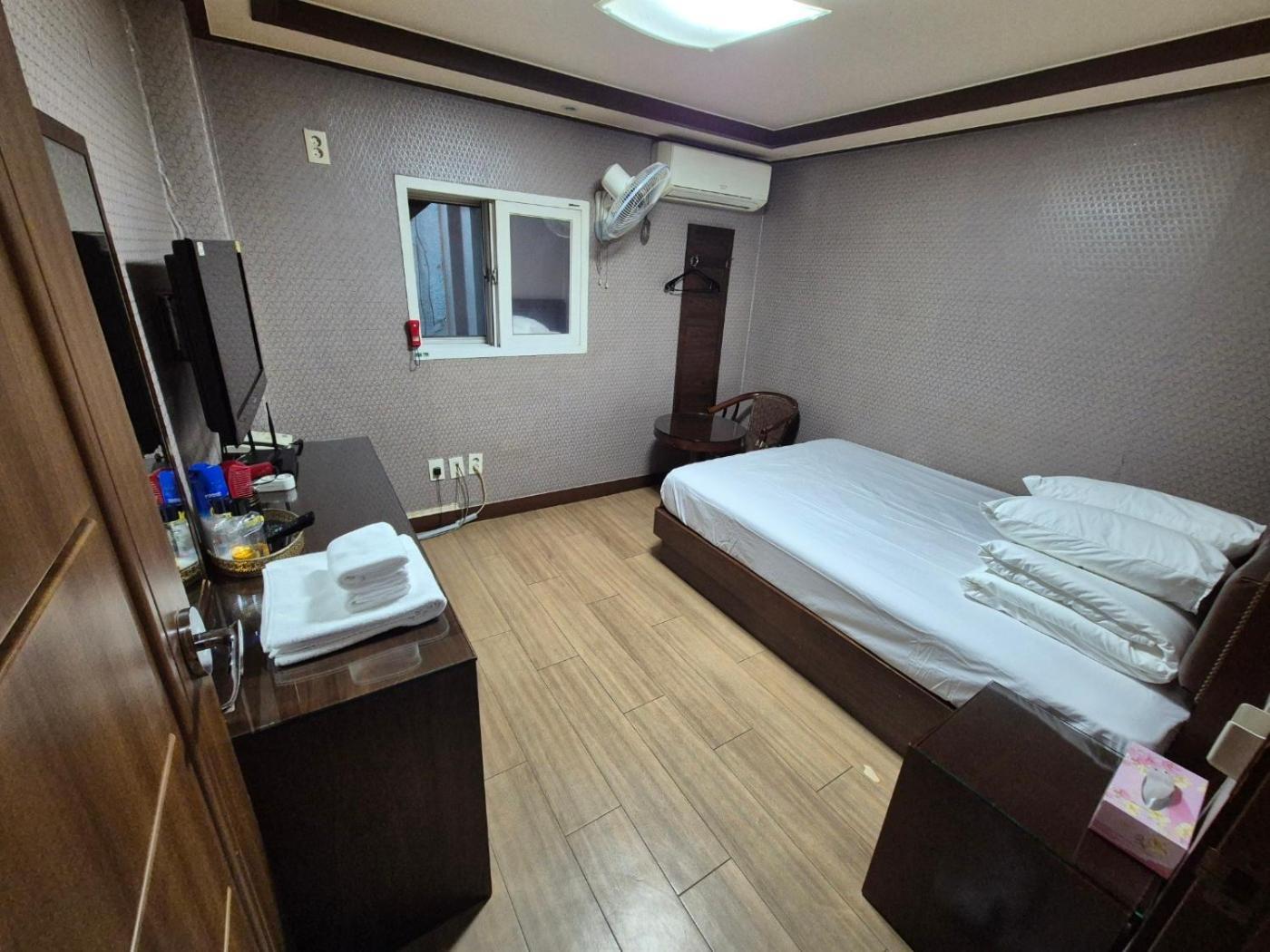 Joyful Stay Seoul Exterior foto