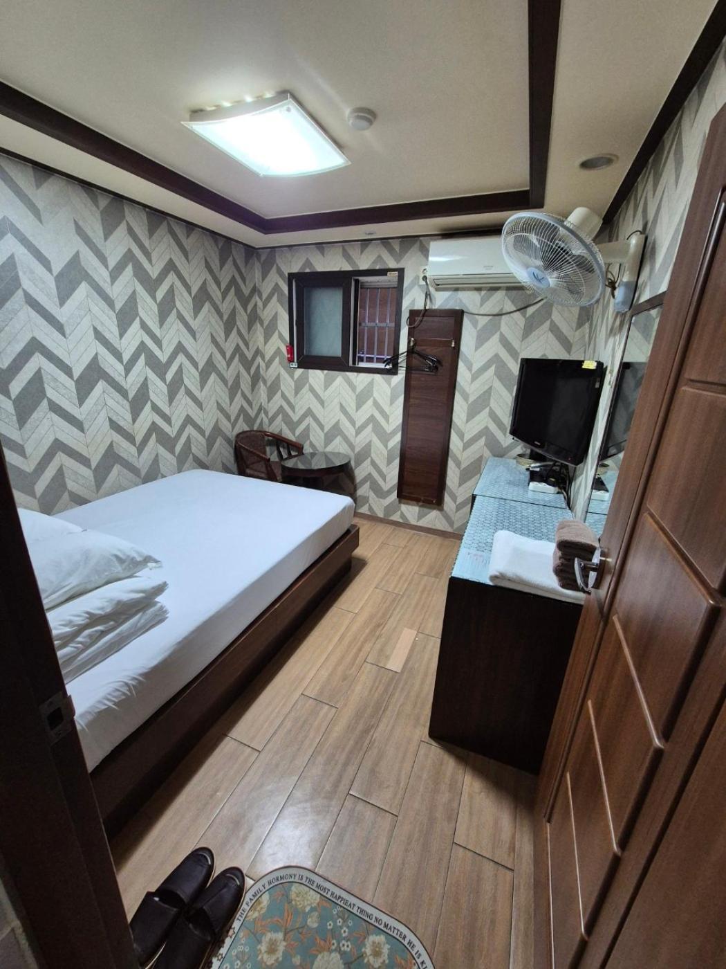 Joyful Stay Seoul Exterior foto
